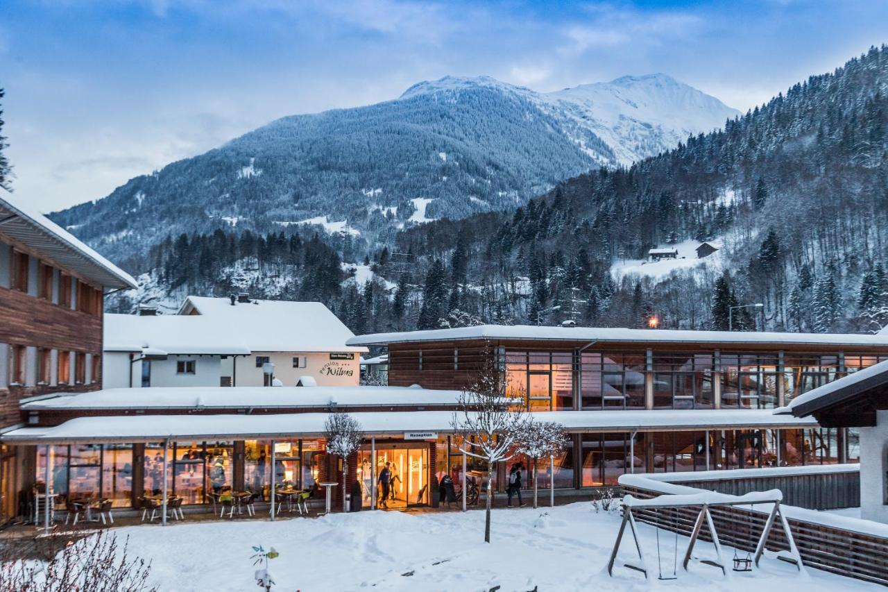 בארטהולומאברג Jufa Hotel Montafon מראה חיצוני תמונה